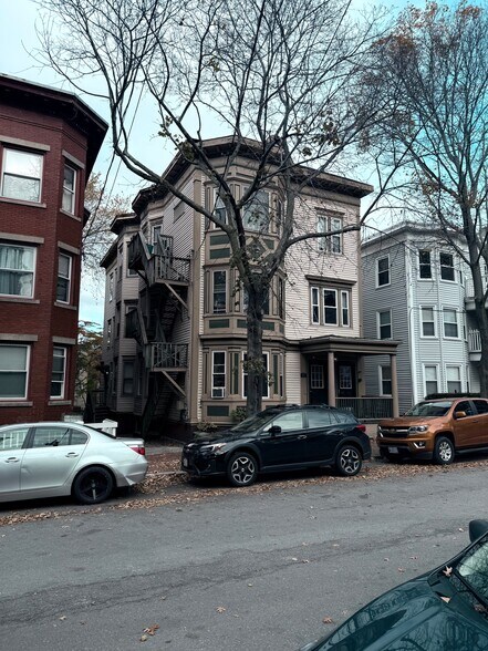 Primary Photo Of 75 Sherman St, Portland Apartments For Sale