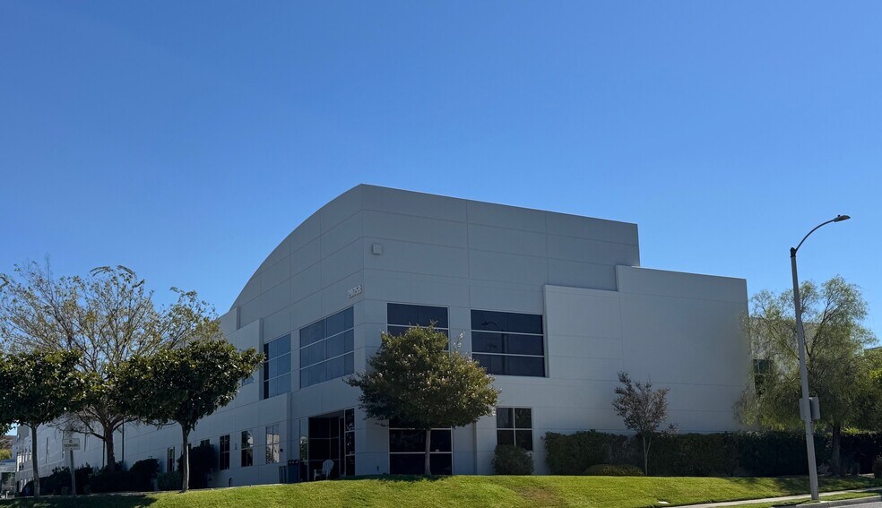 More Photos Of 20758 Centre Pointe Pky, Santa Clarita Warehouse For Lease
