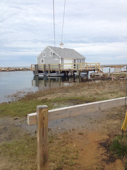 More Photos Of 11 Harbor Way, West Harwich Specialty For Sale