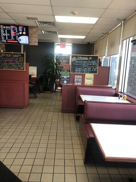 More Photos Of 123 W Irving Park Rd, Bensenville Restaurant For Sale