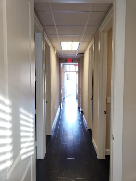 More Photos Of 440 Cobia Dr, Katy Office For Lease