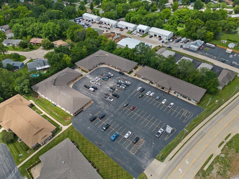 More Photos Of 3910 S Old Highway 94, Saint Charles Unknown For Lease