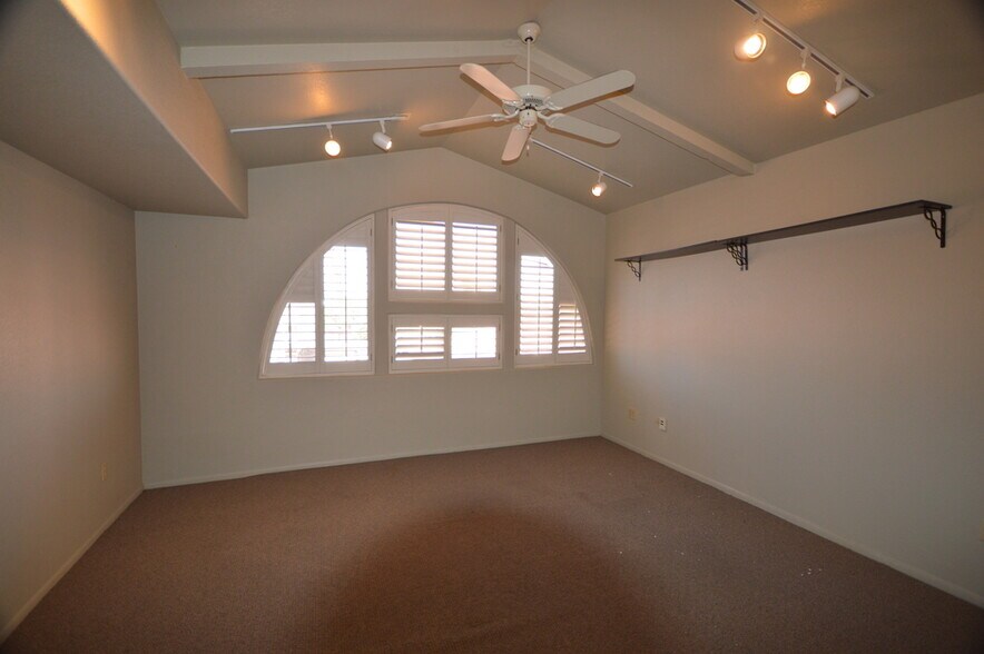 More Photos Of 761 E University Dr, Mesa Office Residential For Lease
