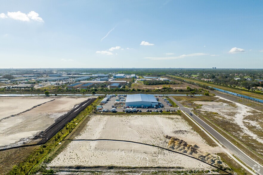 More Photos Of 8950 Alico Trade Center, Fort Myers Land For Lease