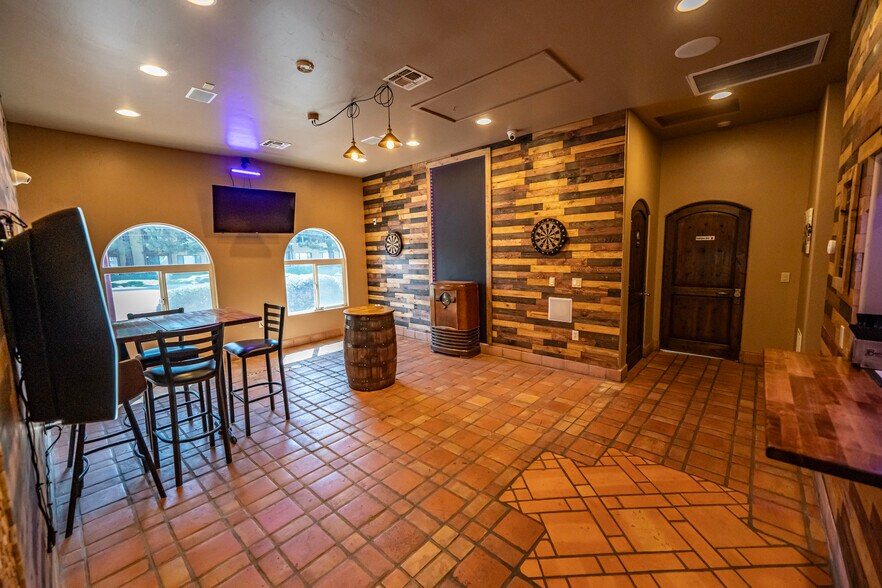 More Photos Of 3015 Hualapai Mountain Rd, Kingman Office For Sale