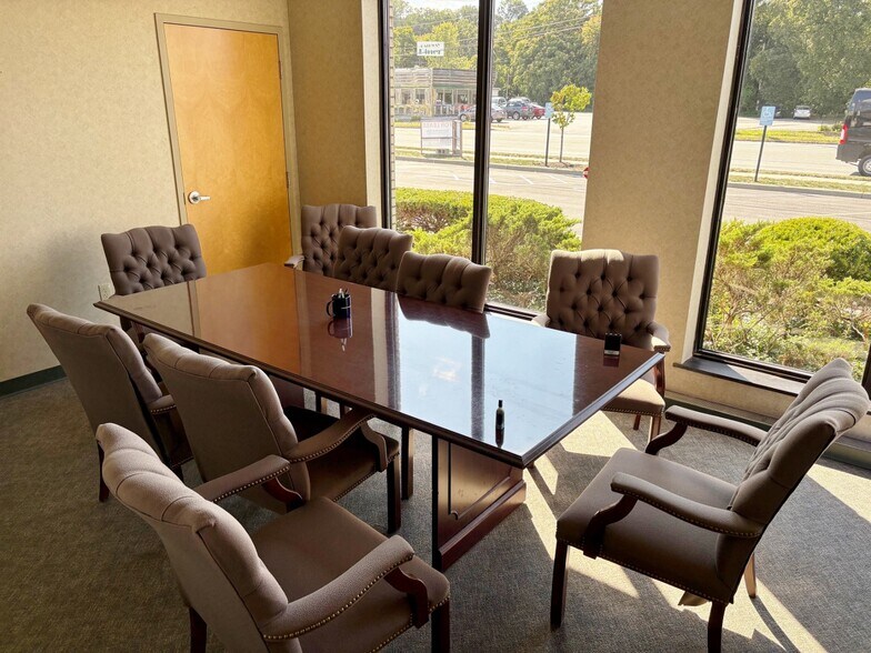More Photos Of 3580 Us Highway 9w, Highland Bank For Lease