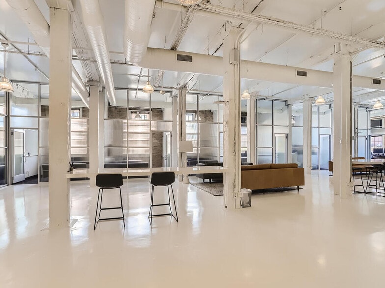 More Photos Of 212 3rd Ave N, Minneapolis Office For Lease