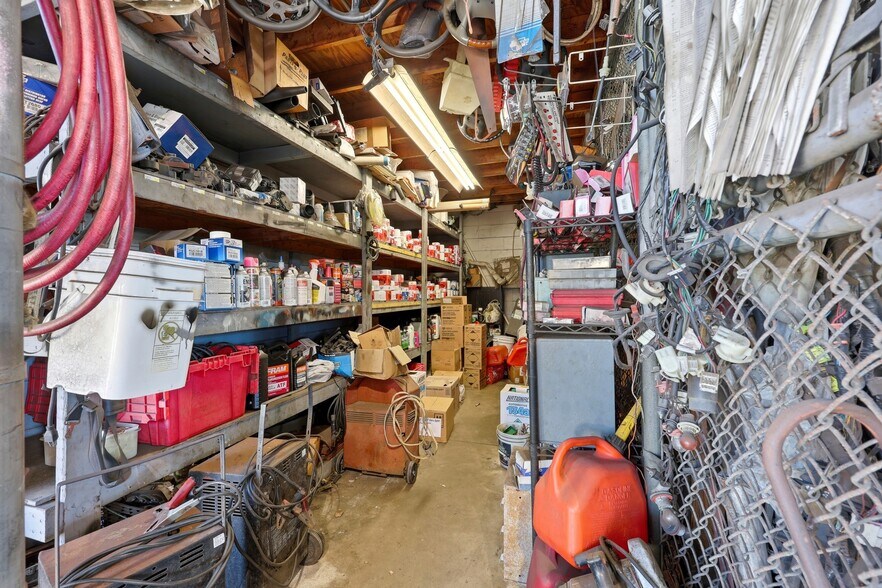 More Photos Of 2350 N Ponce De Leon Blvd, Saint Augustine Service Station For Sale