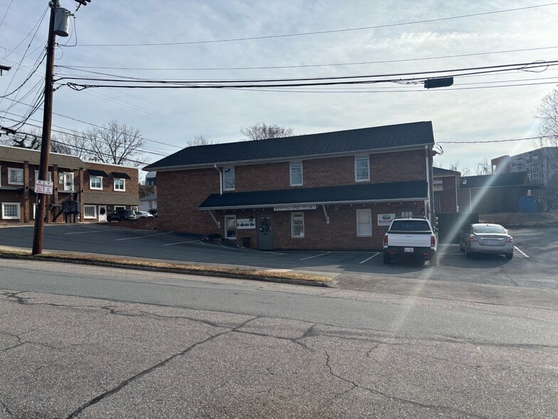 More Photos Of 130 Fayette St, Winston-Salem Storefront Retail Office For Lease