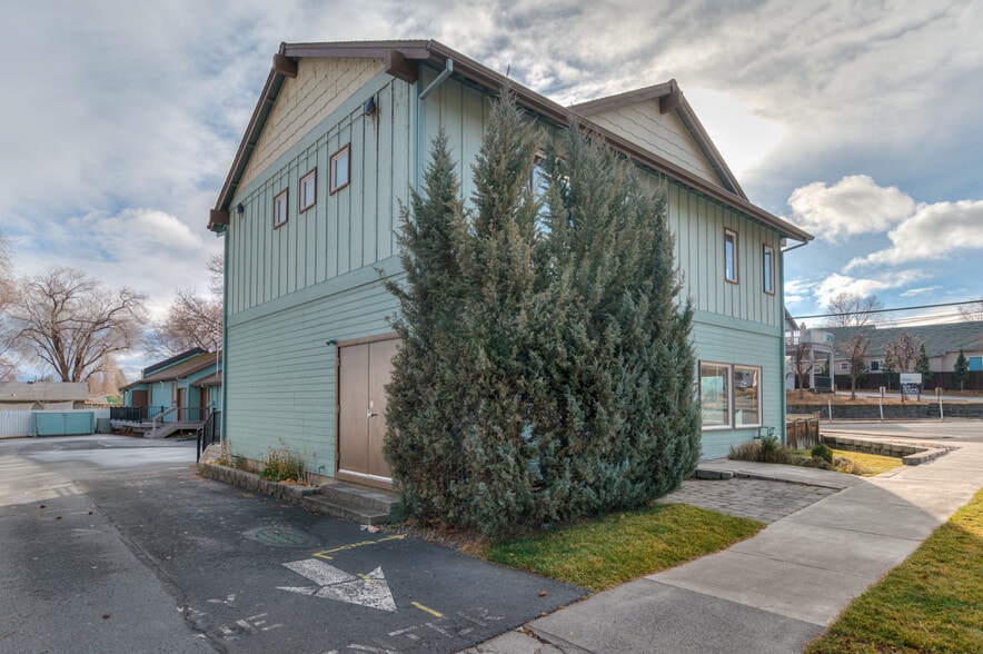 More Photos Of 612 NW Hill St, Bend Office Residential For Lease