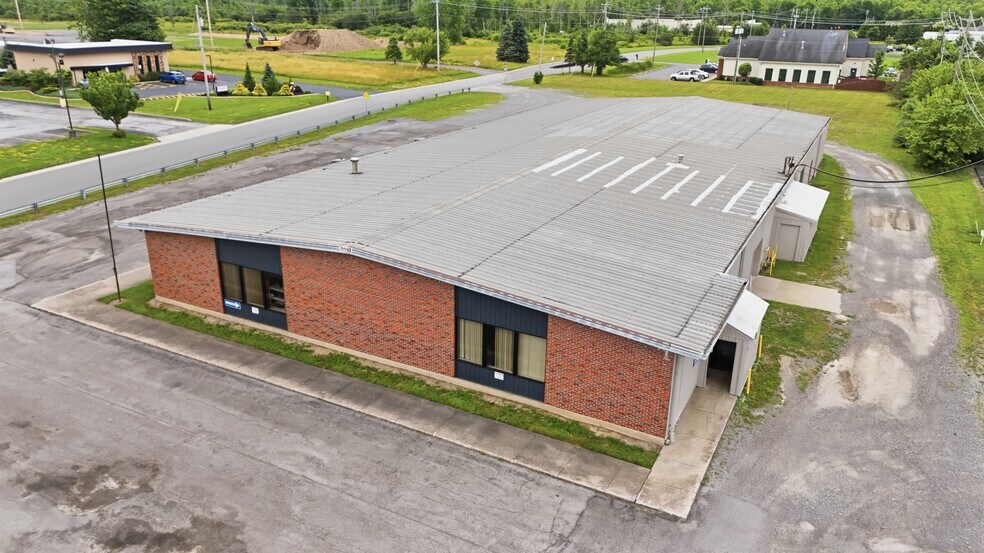 More Photos Of 6614 Lincoln Ave, Lockport Restaurant For Sale