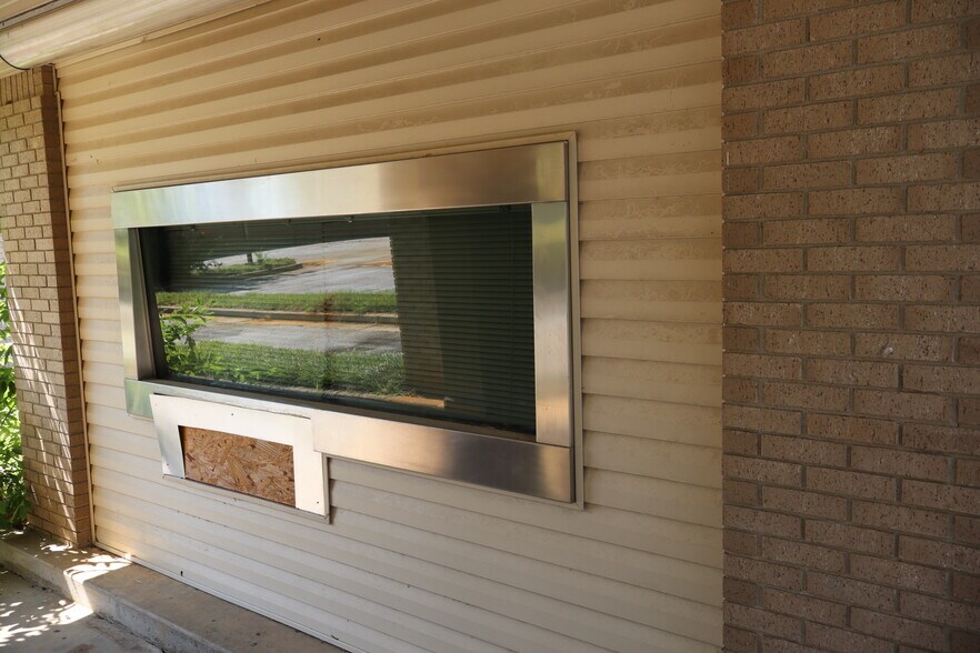 More Photos Of 253 E Savannah St, Calhoun Falls Freestanding For Sale