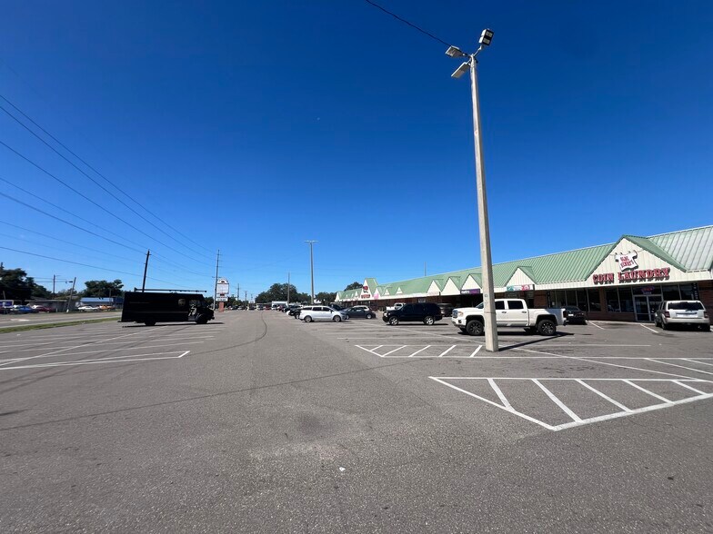 More Photos Of 3402 W Baker St, Plant City Supermarket For Sale