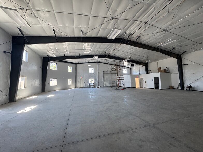 More Photos Of 1310 N 39th St, Nampa Industrial For Sale