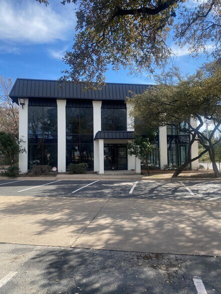 More Photos Of 11855 Research Blvd, Austin General Retail For Sale