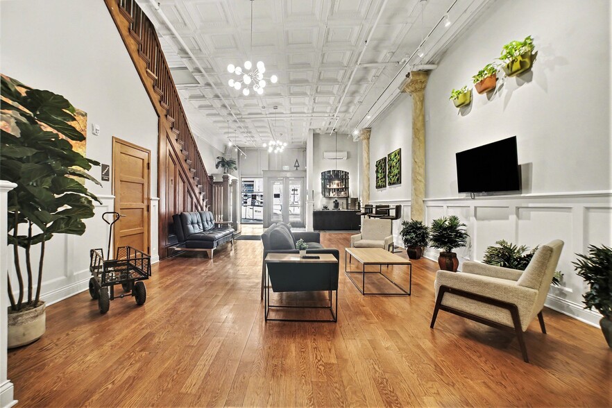 More Photos Of 905 Broadway Blvd, Kansas City Apartments For Sale