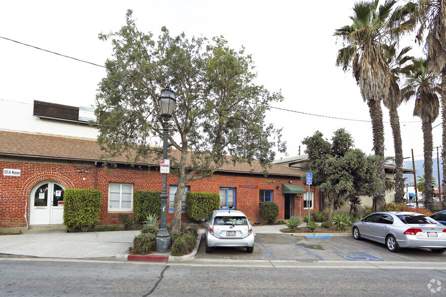 More Photos Of 121 E Mason St, Santa Barbara Warehouse For Lease
