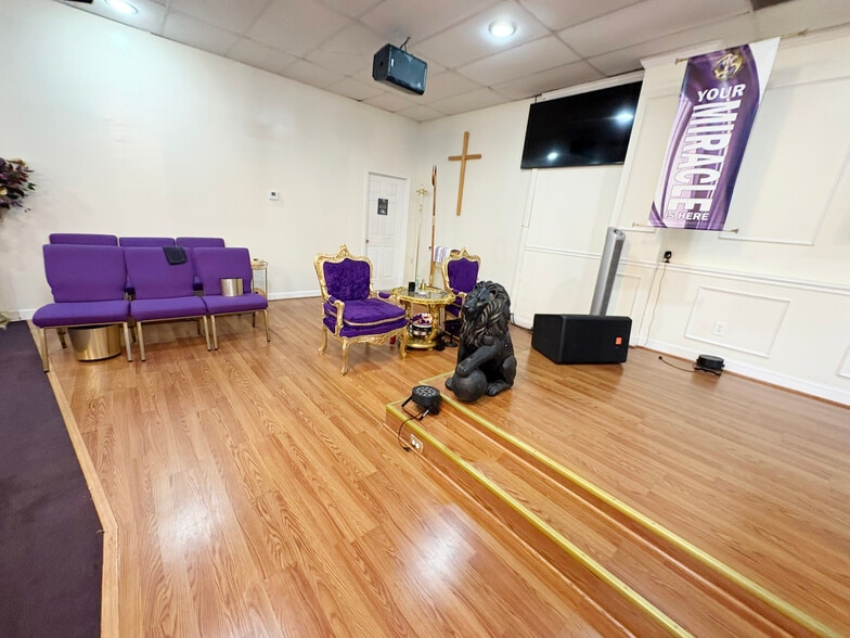 More Photos Of 97 Yost Pl, Capitol Heights General Retail For Sale