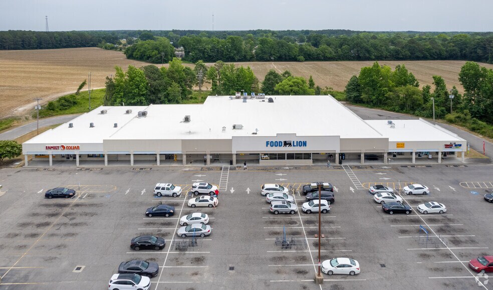 More Photos Of 1100-1116 Aberdeen Rd, Laurinburg Storefront For Lease