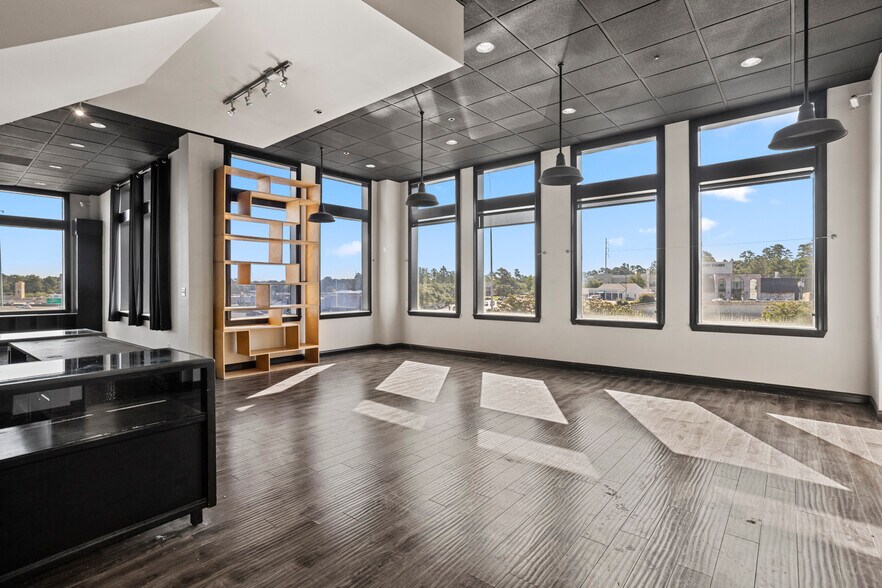 More Photos Of 4465 Interstate 55 N, Jackson General Retail For Lease