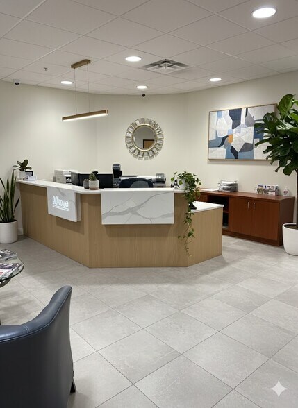 More Photos Of 1990 Main St, Sarasota Loft Creative Space For Lease