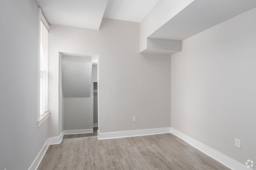 More Photos Of 617-631 W Lexington St, Baltimore Apartments For Lease
