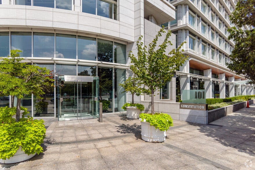 More Photos Of 101 Constitution Ave NW, Washington Office For Lease
