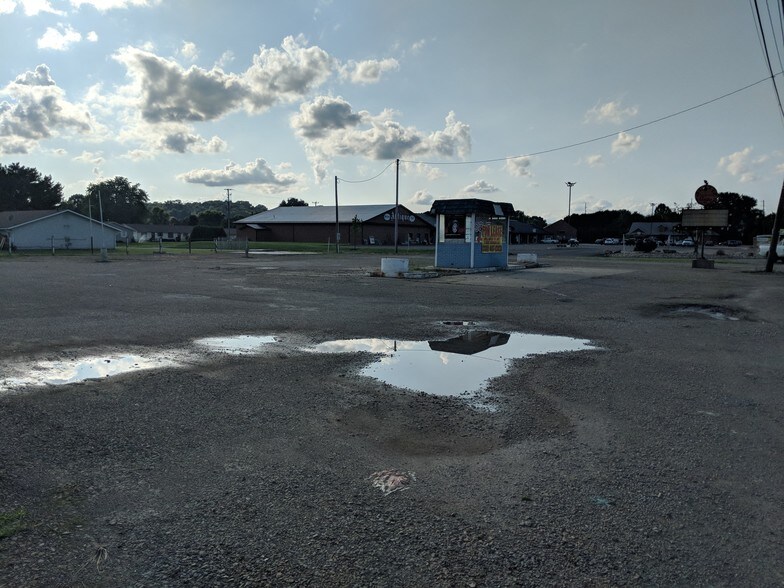 More Photos Of 998 N Wooster Ave, Strasburg Land For Lease