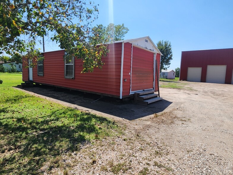 More Photos Of 3602 Mona St, Pearland Warehouse For Sale