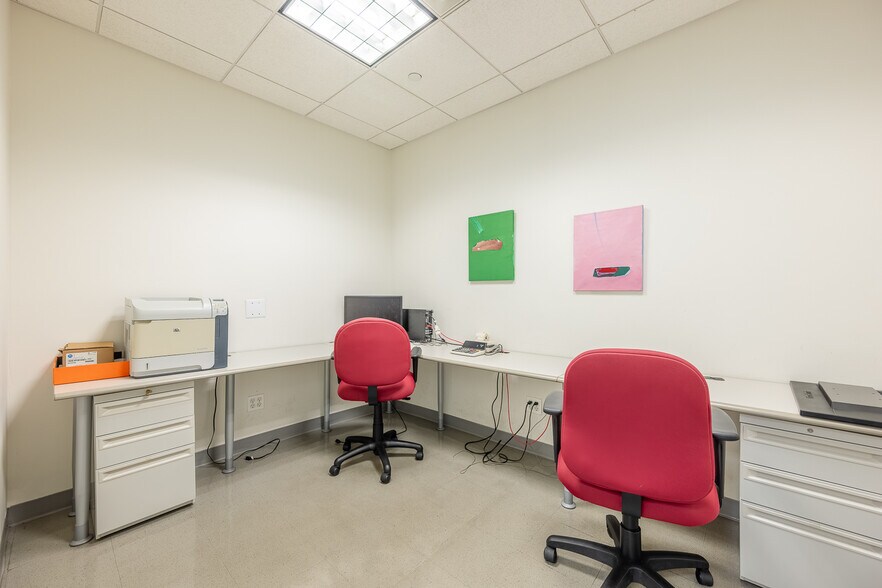 More Photos Of 8950 127th St, Richmond Hill Warehouse For Sale