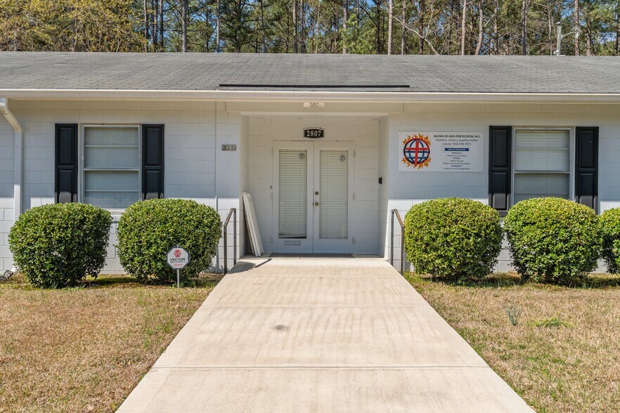 More Photos Of 2807 Sandy Creek Church Rd, Sanford Office Residential For Sale
