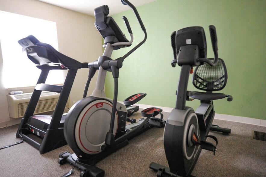 More Photos Of 815 E 8th Ave, Yuma Hotel For Sale