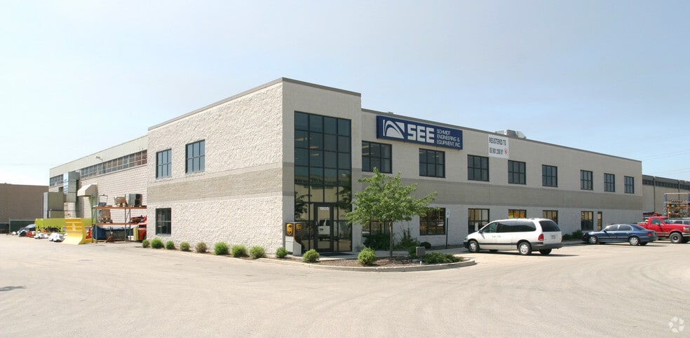 More Photos Of 1903 S Moorland Rd, New Berlin Unknown For Lease