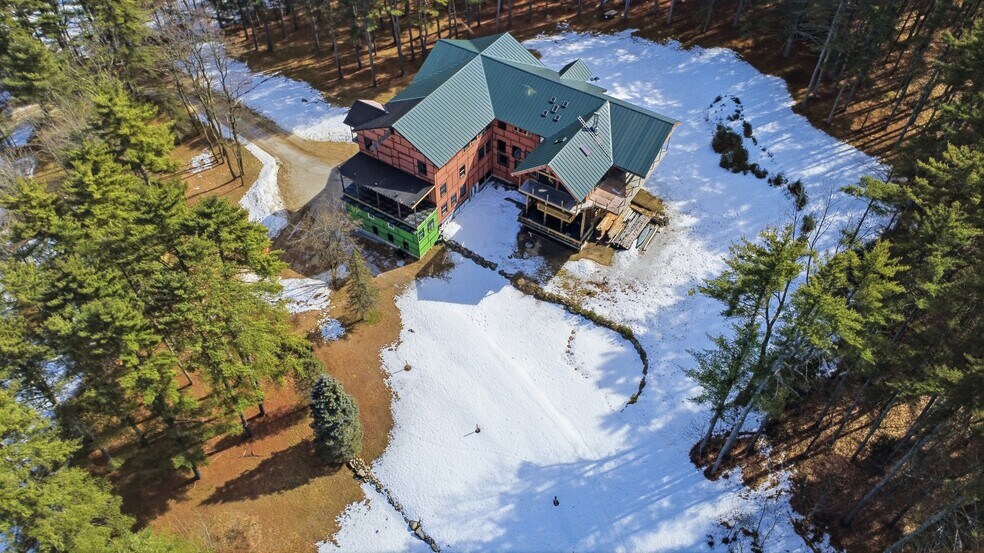 More Photos Of 1420 N High St, Bridgton Apartments For Sale