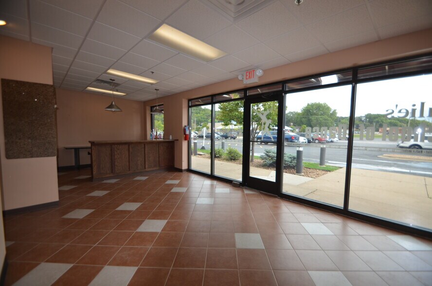 More Photos Of 500 N Holmen Dr, Holmen Health Club For Sale