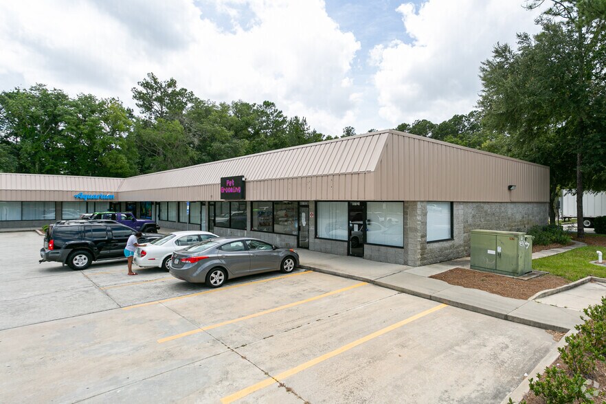 Primary Photo Of 8968-8970 103rd St, Jacksonville Unknown For Lease