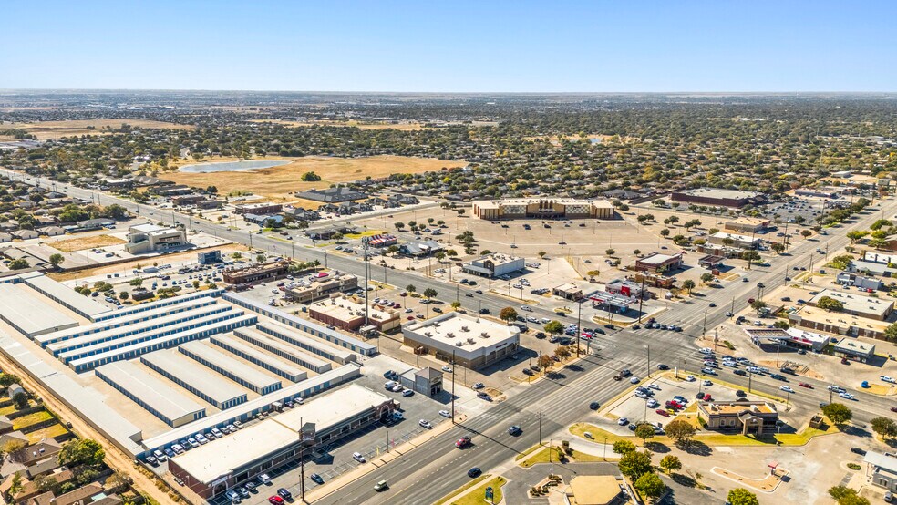 More Photos Of 2417 82nd St, Lubbock Drugstore For Sale