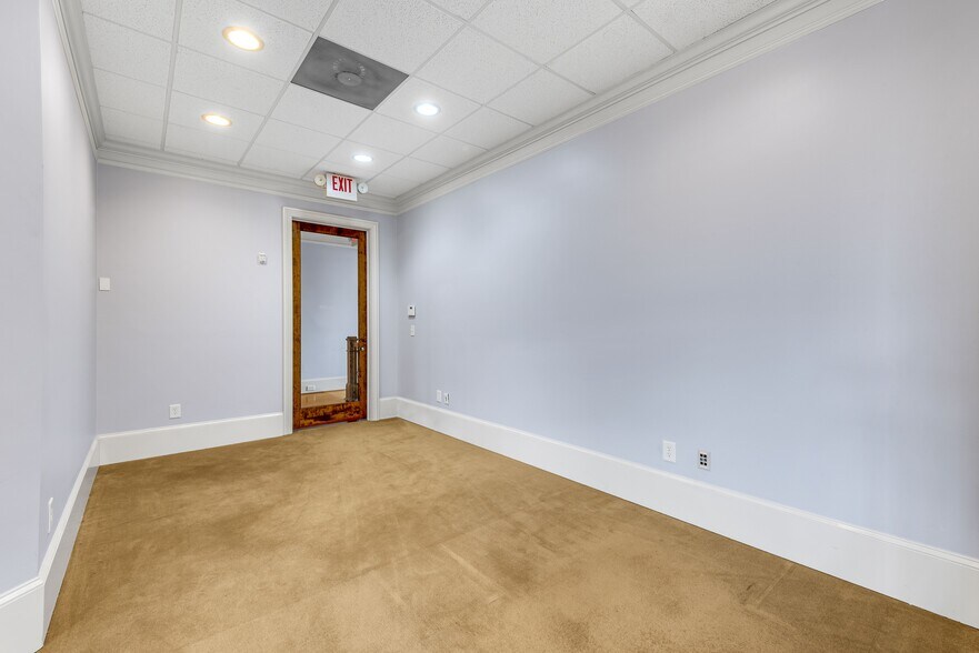More Photos Of 3475 Dallas Hwy, Marietta Office For Lease