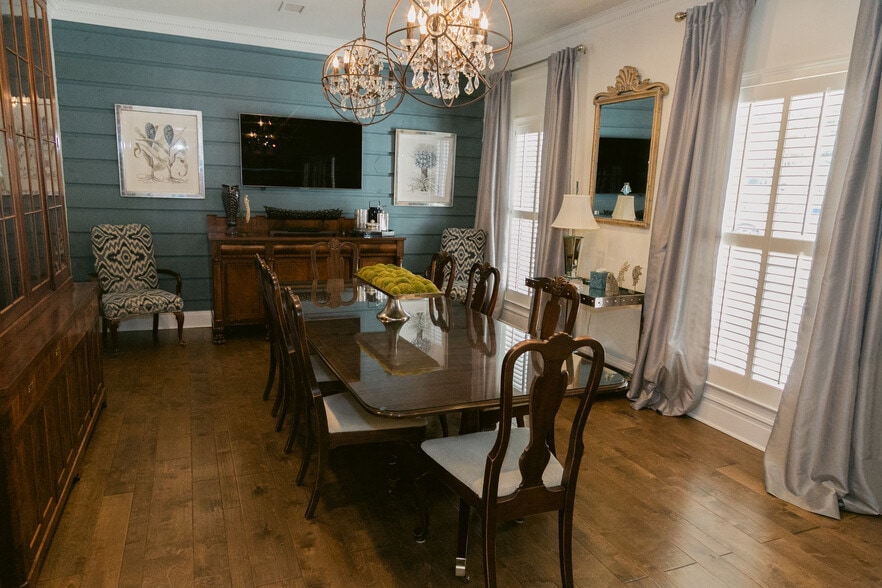 More Photos Of 1513 Oak Grove Rd, Decatur Office For Sale