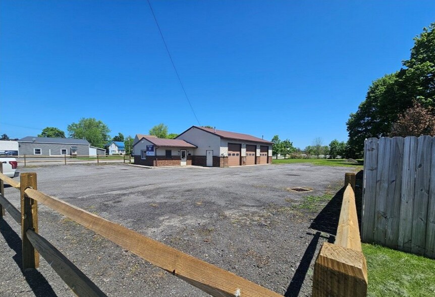 More Photos Of 97 East Ave, Newark General Retail For Sale