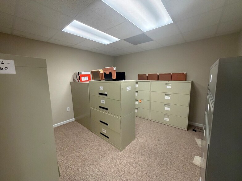 More Photos Of 730 E Second St, Blue Ridge Office For Sale