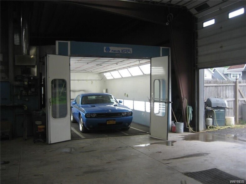 More Photos Of 416-426 Abbott Rd, Buffalo Auto Repair For Sale