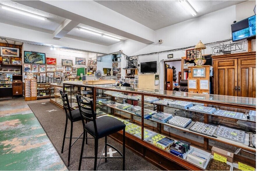 More Photos Of 604 E Wisconsin St, Sparta Industrial For Sale