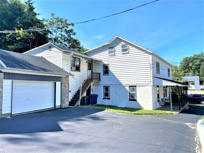 Primary Photo Of 740-748 W Lincoln Hwy, Coatesville Apartments For Lease