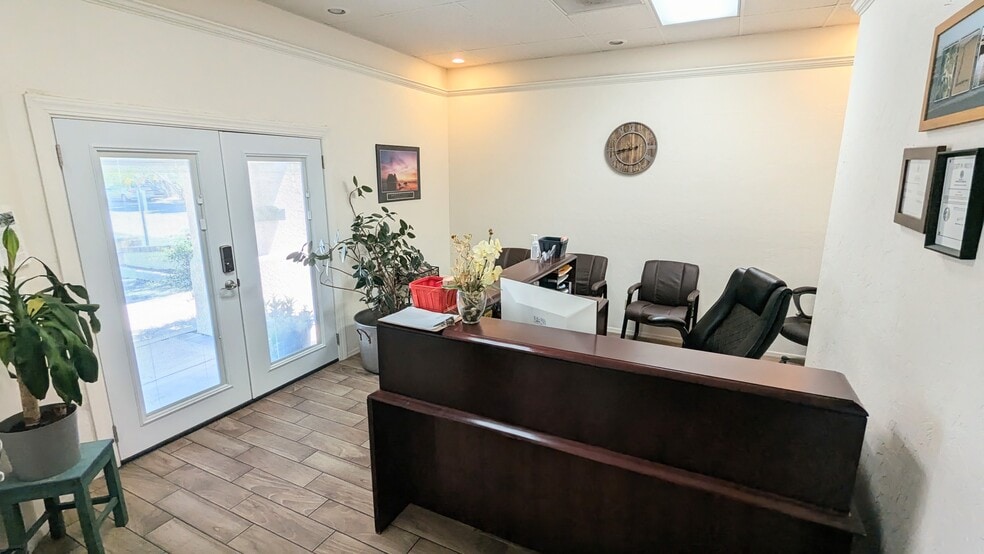 More Photos Of 6103-6105 E Grant Rd, Tucson Office For Sale