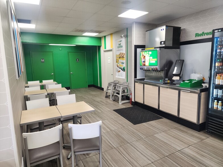 More Photos Of 16018 McMullen Hwy SW, Cresaptown Fast Food For Sale