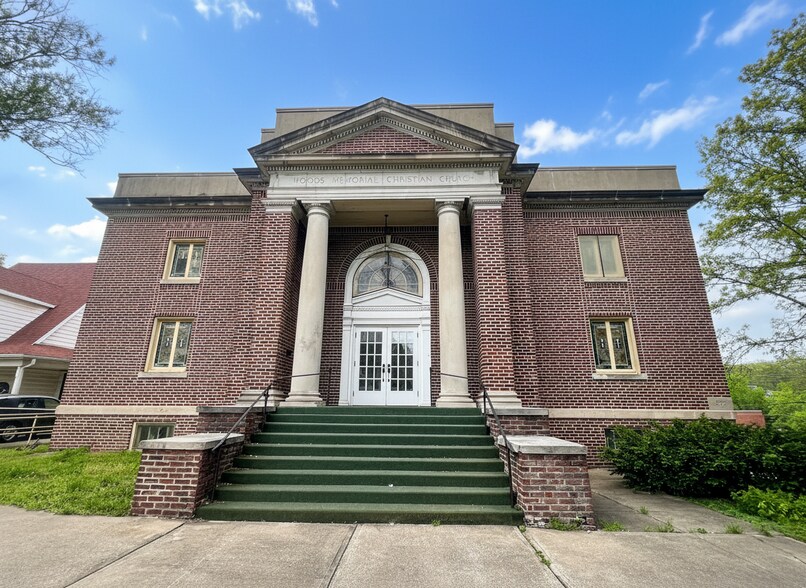 Primary Photo Of 417 Concourse Ave, Excelsior Springs Religious Facility For Sale
