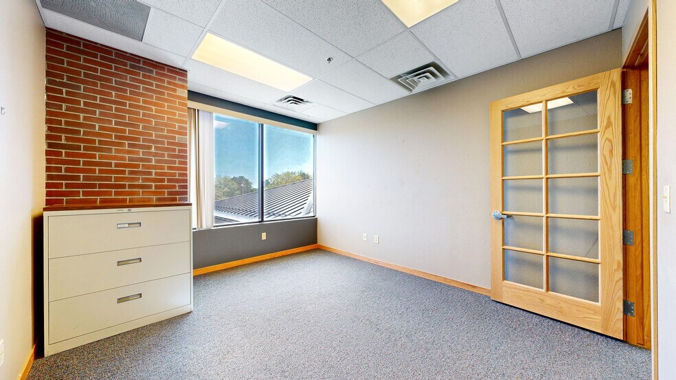 More Photos Of 2695 W Eisenhower Blvd, Loveland Office For Lease