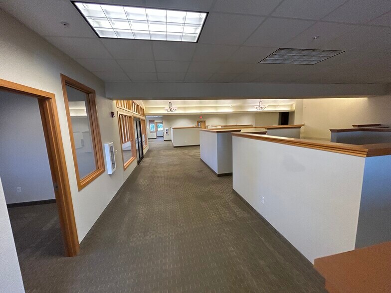 More Photos Of 525 SW Umatilla St, Redmond Office For Sale