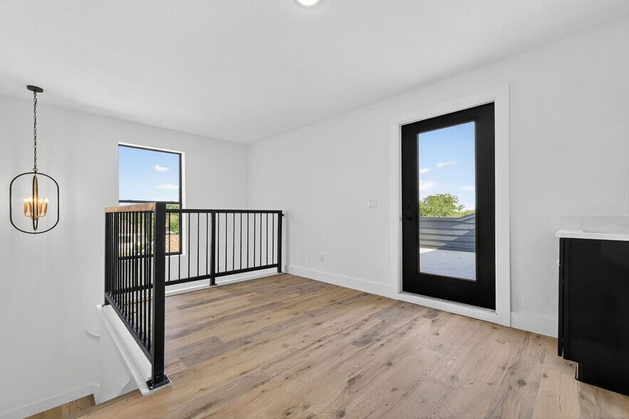 More Photos Of 125 Dashiell St, San Antonio Multifamily For Sale